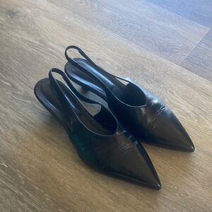 Alohas Eros Black Leather Slingback Pumps